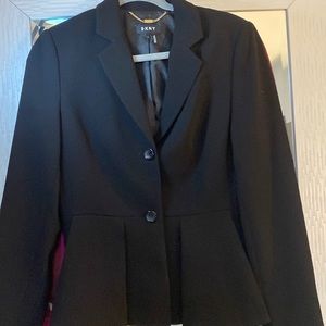 DKNY size 4 Beautiful Classy Black Pemplum Blazer